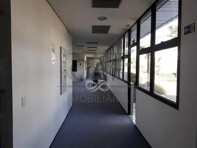 Loja com 680m², para alugar, no bairro Roseira de Cima em Jaguariúna