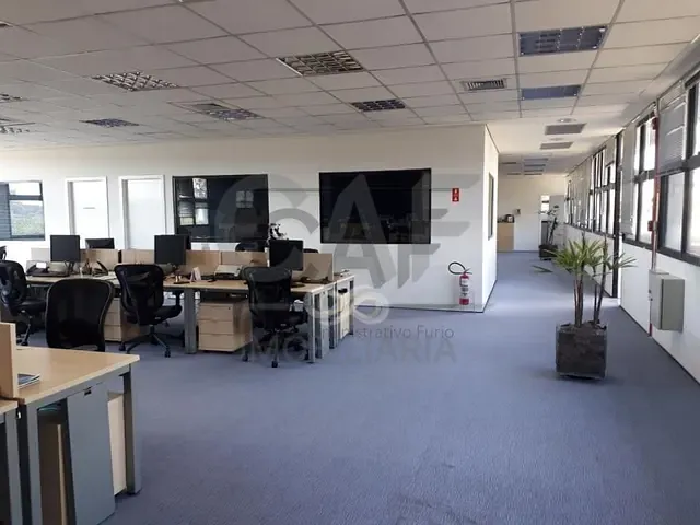 Loja com 680m², para alugar, no bairro Roseira de Cima em Jaguariúna