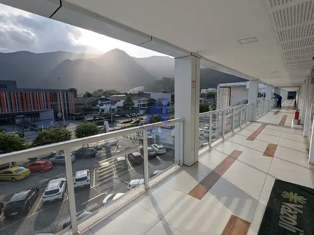 Loja com 23m², à venda ou para alugar, no bairro Jacarepaguá em Rio de Janeiro