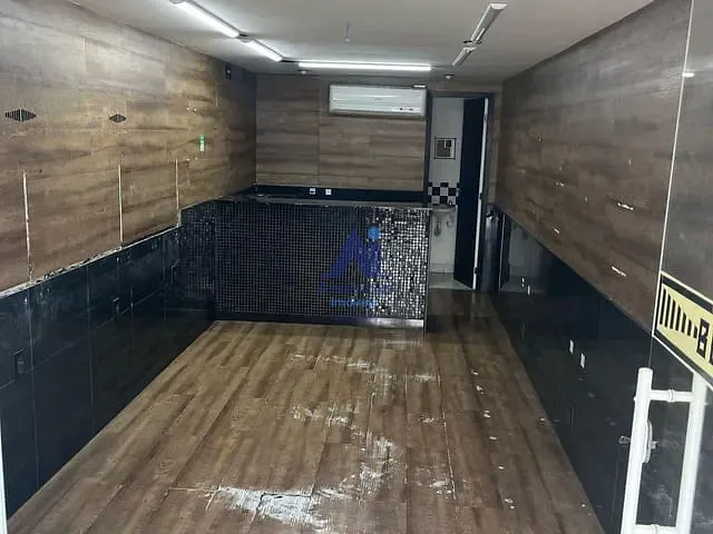 Loja com 23m², à venda ou para alugar, no bairro Jacarepaguá em Rio de Janeiro