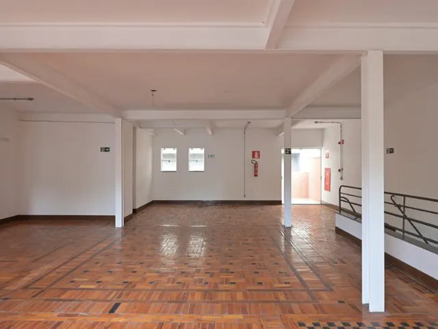 Prédio com 632m², à venda, no bairro Santa Efigênia em Belo Horizonte