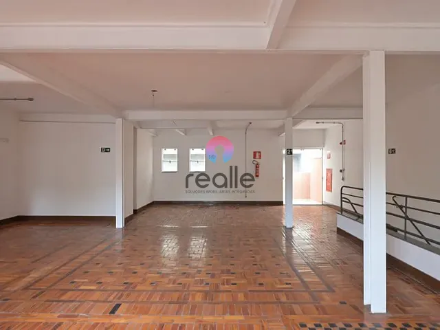 Prédio com 632m², à venda, no bairro Santa Efigênia em Belo Horizonte