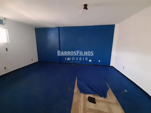 Loja com 1600m², para alugar, no bairro Industrial em Aracaju