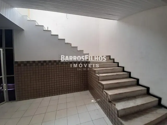 Loja com 1600m², para alugar, no bairro Industrial em Aracaju