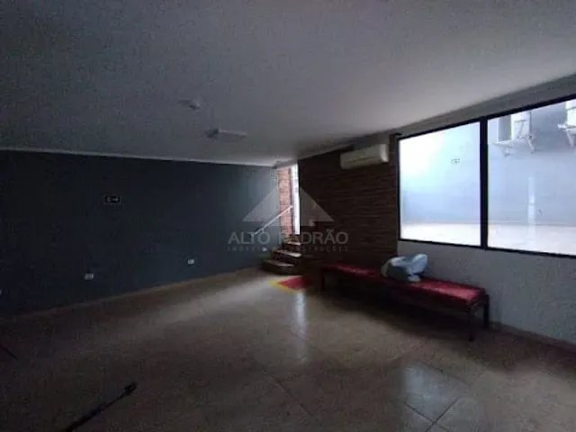 Loja com 600m², para alugar, no bairro Jardim Zaira em Mauá