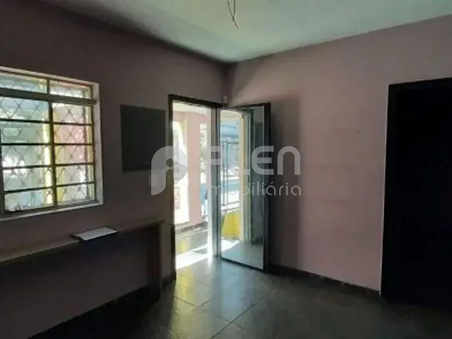 Loja com 110m², para alugar, no bairro Parada Inglesa em São Paulo