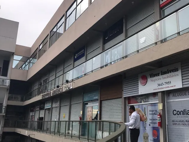 Loja com 1800m², à venda, no bairro Ouro Preto em Belo Horizonte