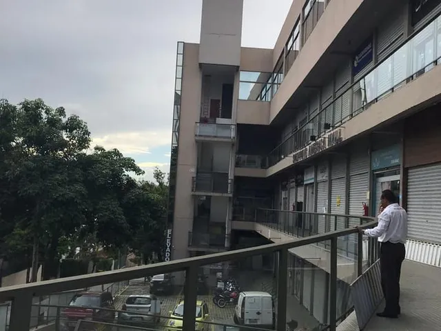 Loja com 1800m², à venda, no bairro Ouro Preto em Belo Horizonte