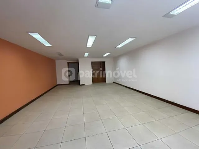 Loja com 290m², à venda ou para alugar, no bairro Centro em Rio de Janeiro