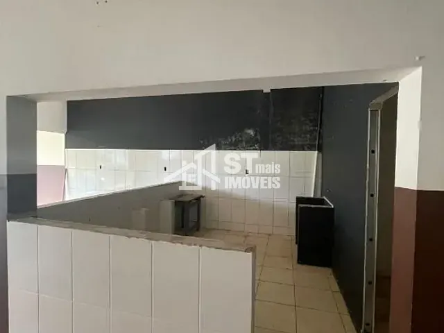 Loja com 350m², para alugar, no bairro Jardim Rio Branco em Andradas