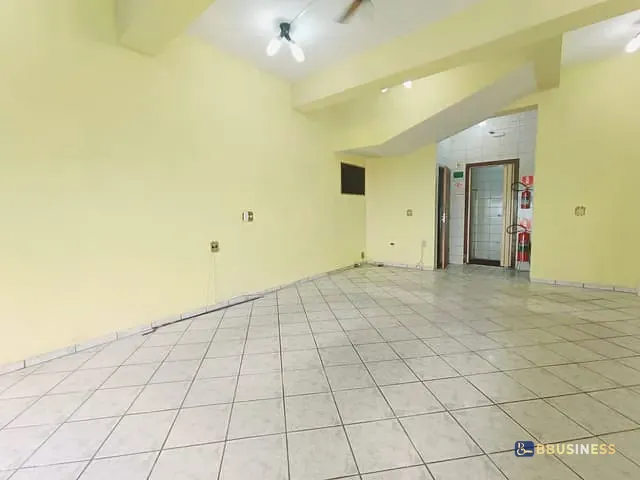 Loja com 100m², para alugar, no bairro Santa Paula em São Caetano do Sul