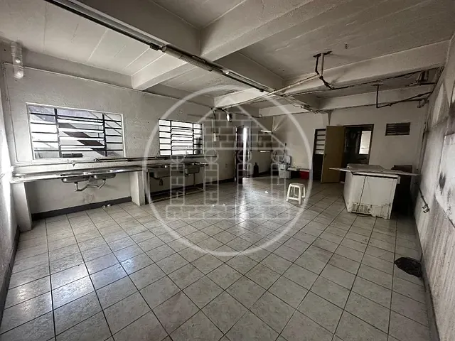 Loja com 85m², para alugar, no bairro Interlagos em São Paulo