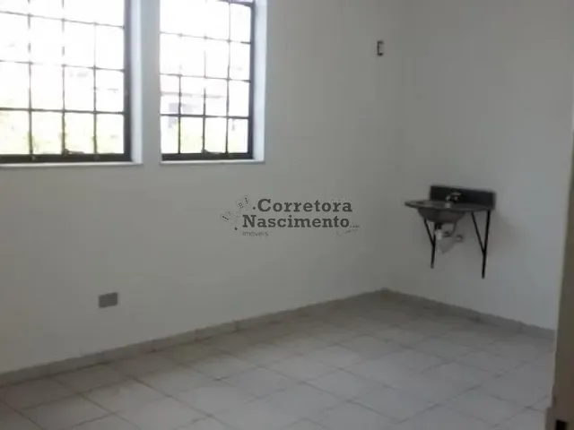 Loja com 125m², para alugar, no bairro Jardim Pereira do Amparo em Jacareí