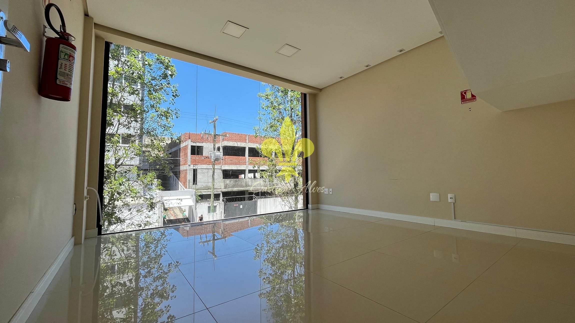 Loja-Salão, 107 m² - Foto 1