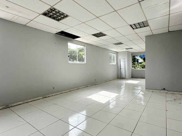Foto do Loja - Sala comercial para locação com 54 metros e dois baneiros, Bairro Itapoa, Belo Horizonte | Deltalar Imóveis
