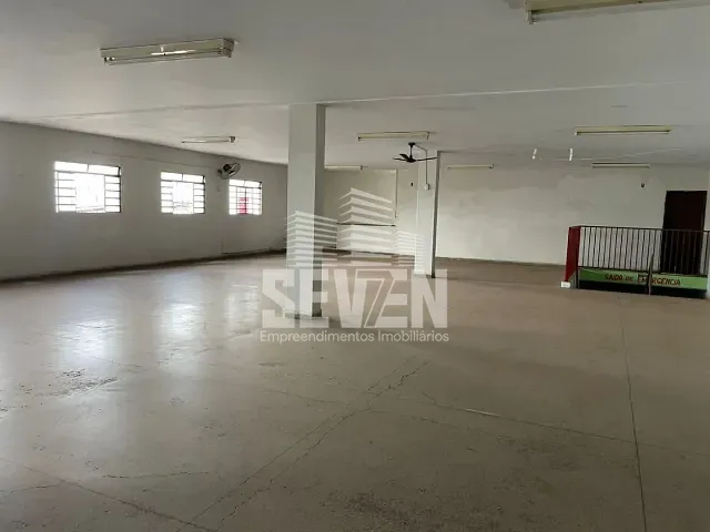 Loja com 300m², para alugar, no bairro Jardim Flórida em Bauru