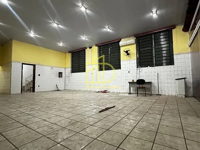 Loja com 250m², para alugar, no bairro Jardim Vera Cruz em Sorocaba