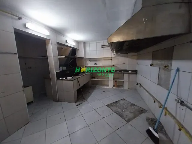Loja com 300m², para alugar, no bairro Centro em São José dos Campos