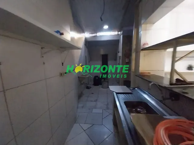 Loja com 300m², para alugar, no bairro Centro em São José dos Campos