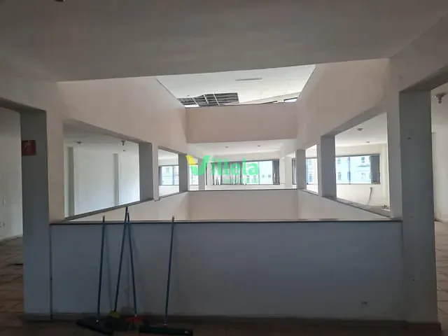 Loja com 1200m², para alugar, no bairro Centro em Poá