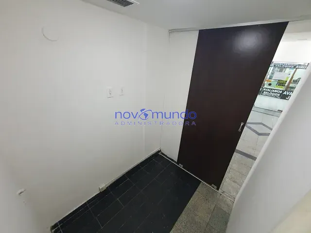 Loja com 33m², à venda ou para alugar, no bairro Centro em Rio de Janeiro