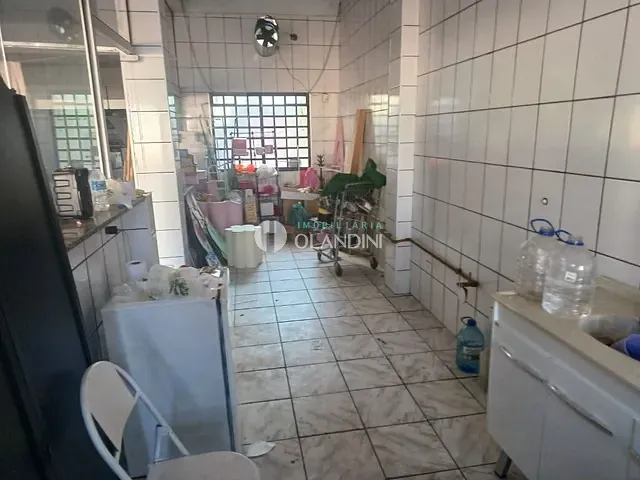 Loja com 340m², para alugar, no bairro Centro em Artur Nogueira