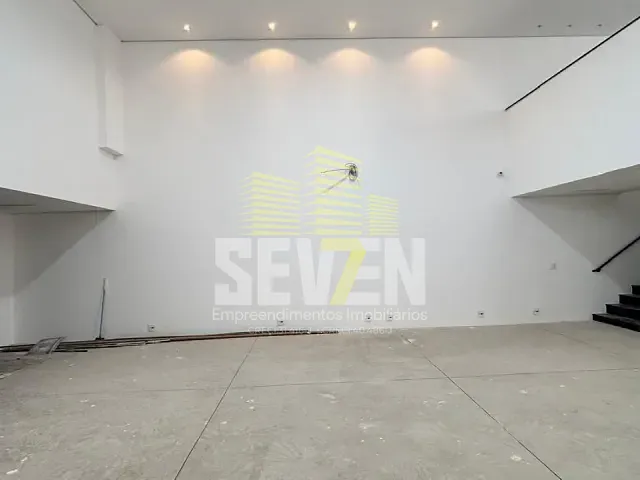 Loja com 242m², à venda ou para alugar, no bairro Jardim Eugênia em Bauru