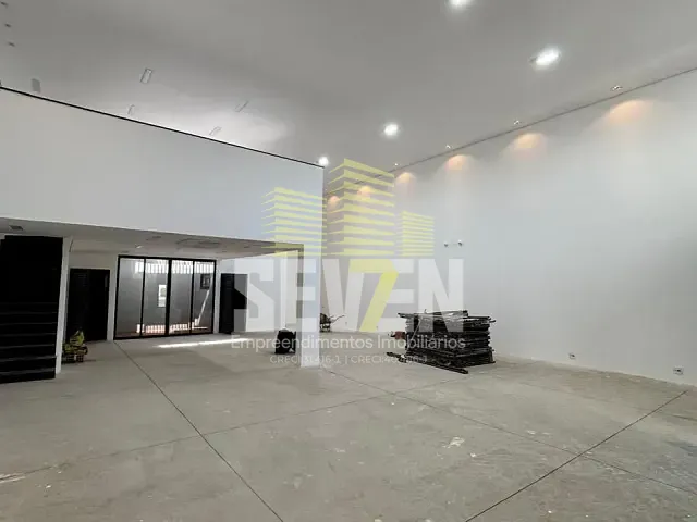 Loja com 242m², à venda ou para alugar, no bairro Jardim Eugênia em Bauru