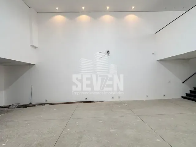 Loja com 242m², à venda ou para alugar, no bairro Jardim Eugênia em Bauru