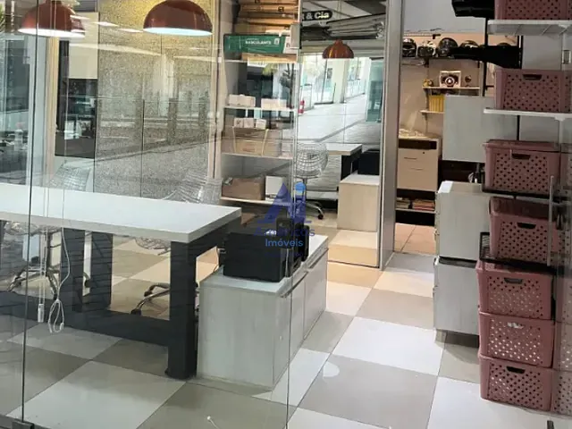 Loja com 56m², à venda ou para alugar, no bairro Barra da Tijuca em Rio de Janeiro