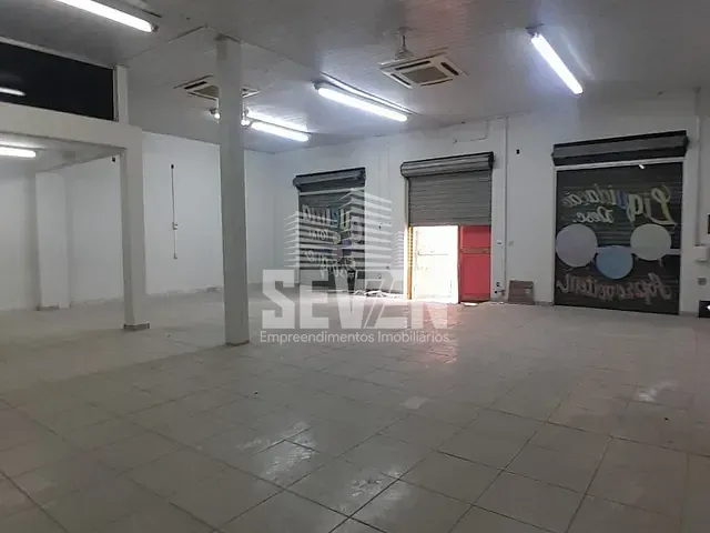 Loja com 320m², para alugar, no bairro Centro em Bauru