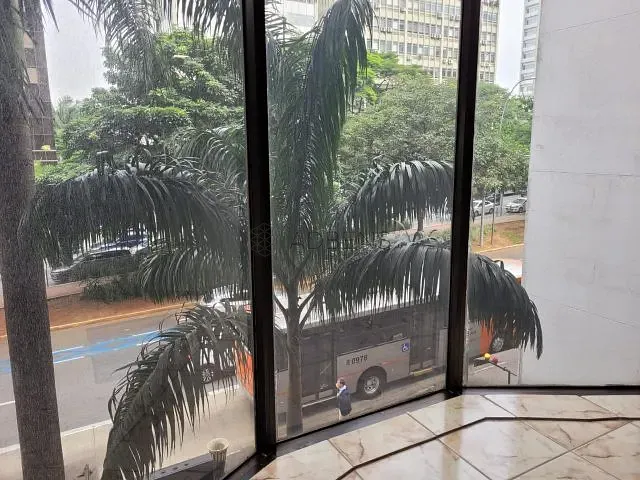 Loja à venda, no bairro Jardim Paulistano em São Paulo