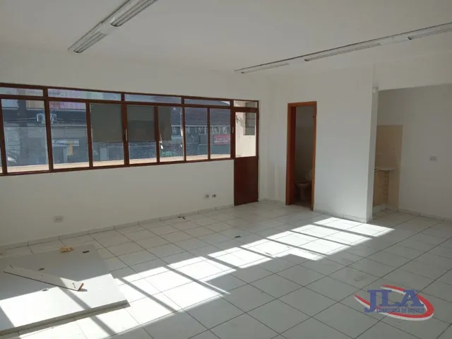 Sala para alugar, no bairro Ahú em Curitiba