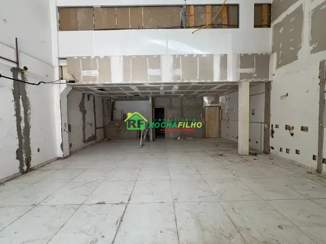Loja com 150m² 1 quarto e 1 banheiro, para alugar, no bairro Fátima em Teresina