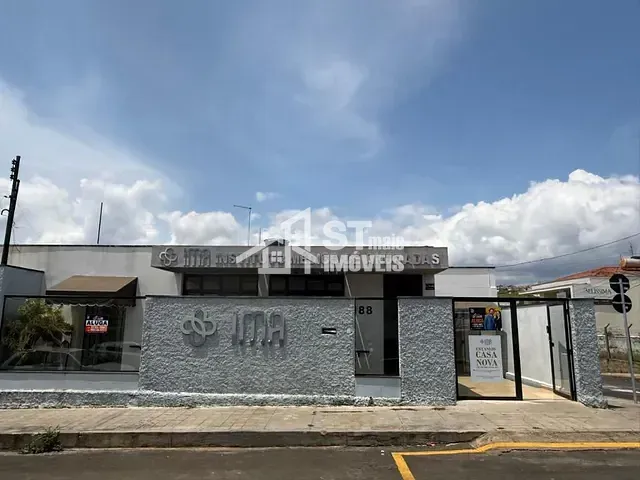Loja com 205m², para alugar, no bairro Vila Mosconi em Andradas