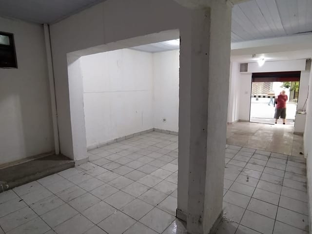 Loja com 95m², para alugar, no bairro Cambuci em São Paulo