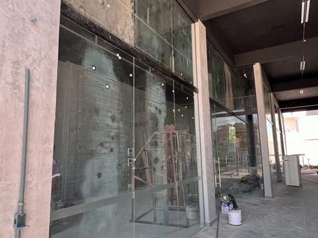 Loja com 80m², para alugar, no bairro Lagoa em Macaé