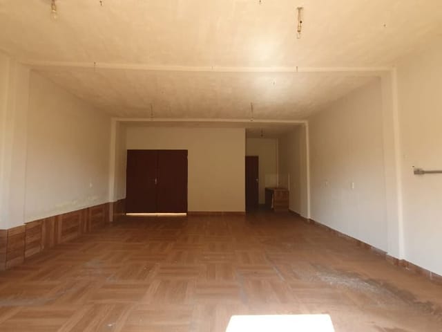 Loja com 63m², para alugar, no bairro Portal da Perola II em Birigüi