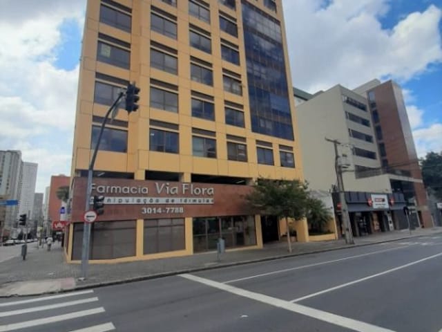 Sala para alugar, no bairro Ahú em Curitiba