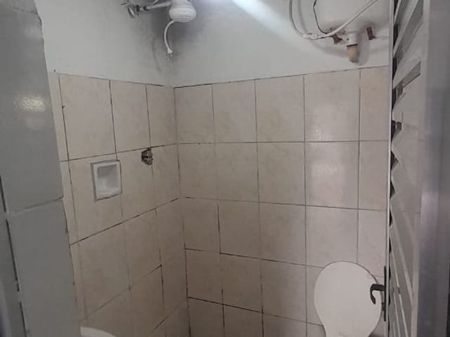 Loja com 30m², para alugar, no bairro Jardim Imbé em São Paulo