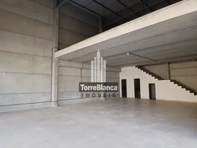 Loja com 200m², para alugar, no bairro Centro em Ponta Grossa