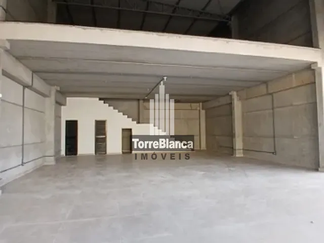 Loja com 200m², para alugar, no bairro Centro em Ponta Grossa