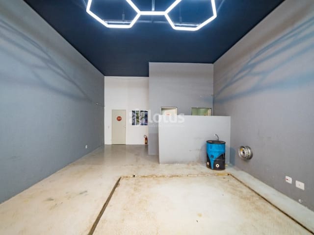 Loja com 140m², para alugar, no bairro Portais (Polvilho) em Cajamar