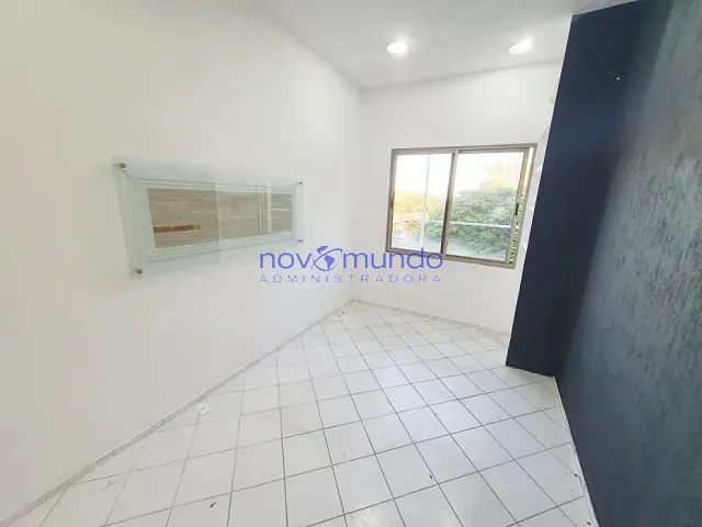 Loja com 15m², para alugar, no bairro Recreio dos Bandeirantes em Rio de Janeiro
