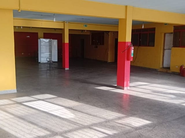 Loja com 300m², para alugar, no bairro Jardim das Flores em São Paulo