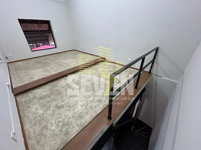 Loja com 36m², para alugar, no bairro Vila Guedes de Azevedo em Bauru