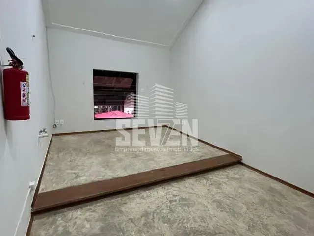 Loja com 36m², para alugar, no bairro Vila Guedes de Azevedo em Bauru