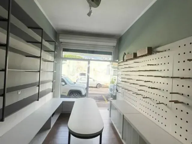 Loja com 20m², para alugar, no bairro Centro em Andradas