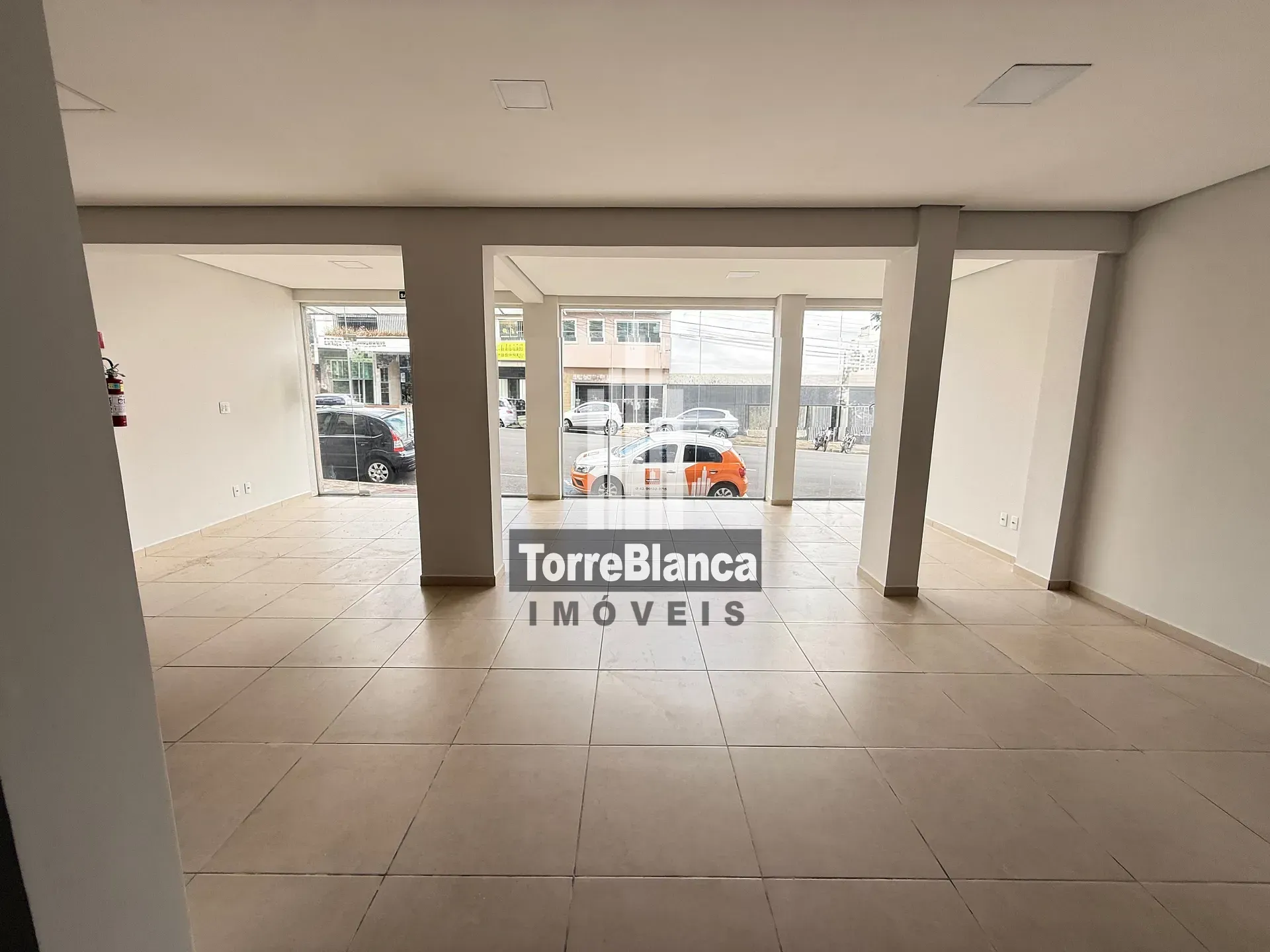 Loja-Salão, 200 m² - Foto 2