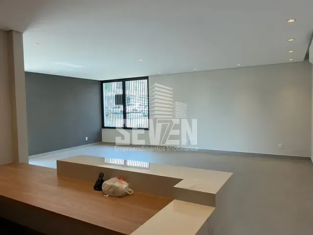 Loja com 330m², à venda ou para alugar, no bairro Vila Nova Santa Clara em Bauru